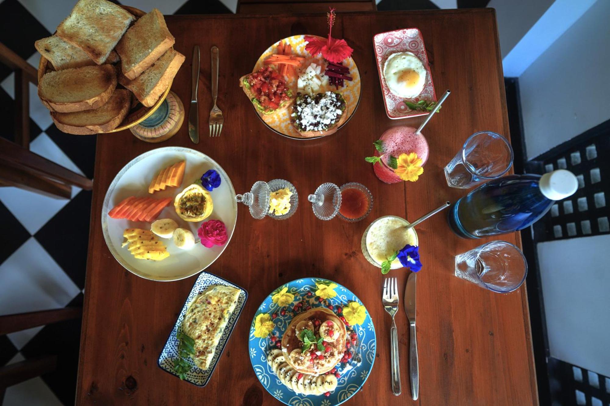 Bed and Breakfast Casa Tharin Madiha Матара Екстер'єр фото