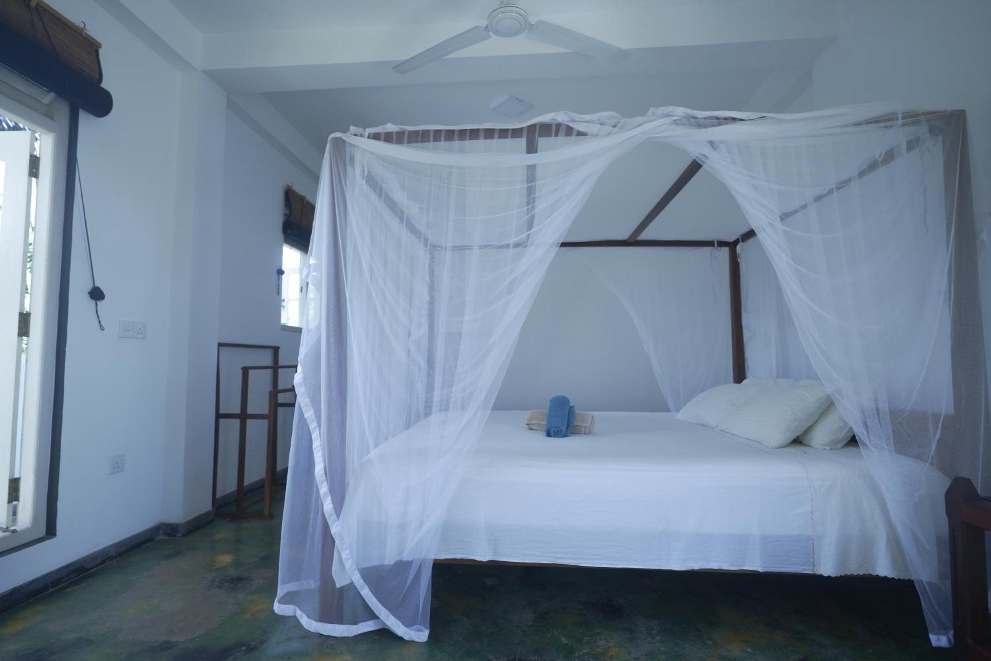 Bed and Breakfast Casa Tharin Madiha Матара Екстер'єр фото